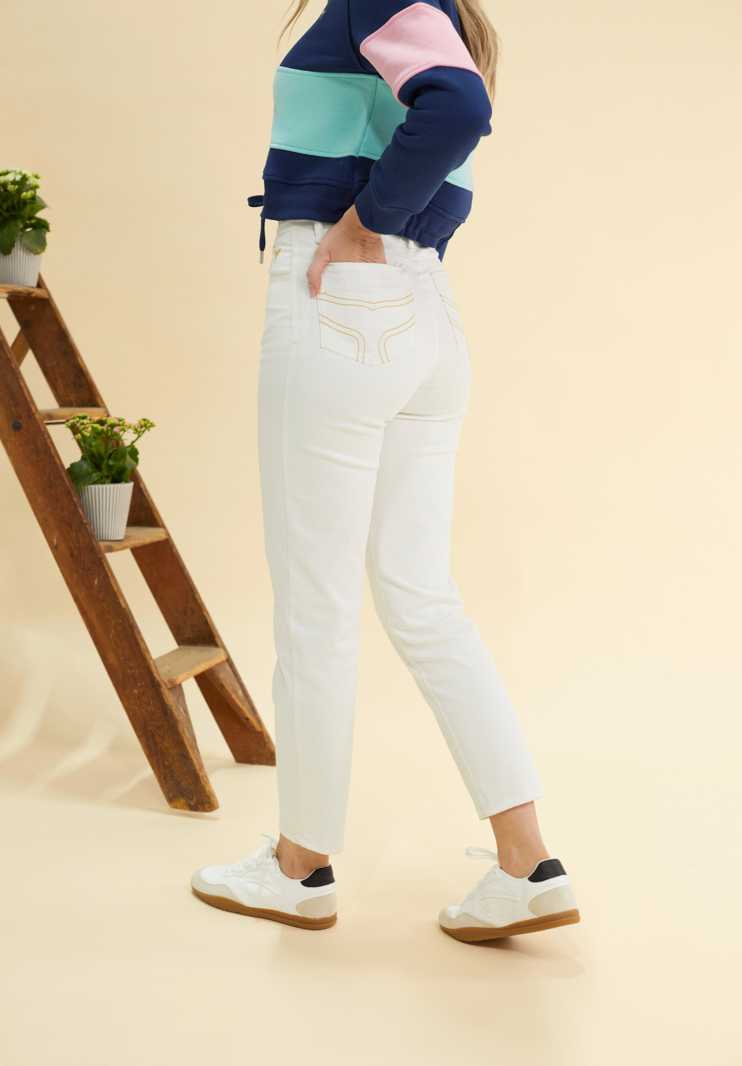 Signature Women's Denim Mom Jeans - Ecru