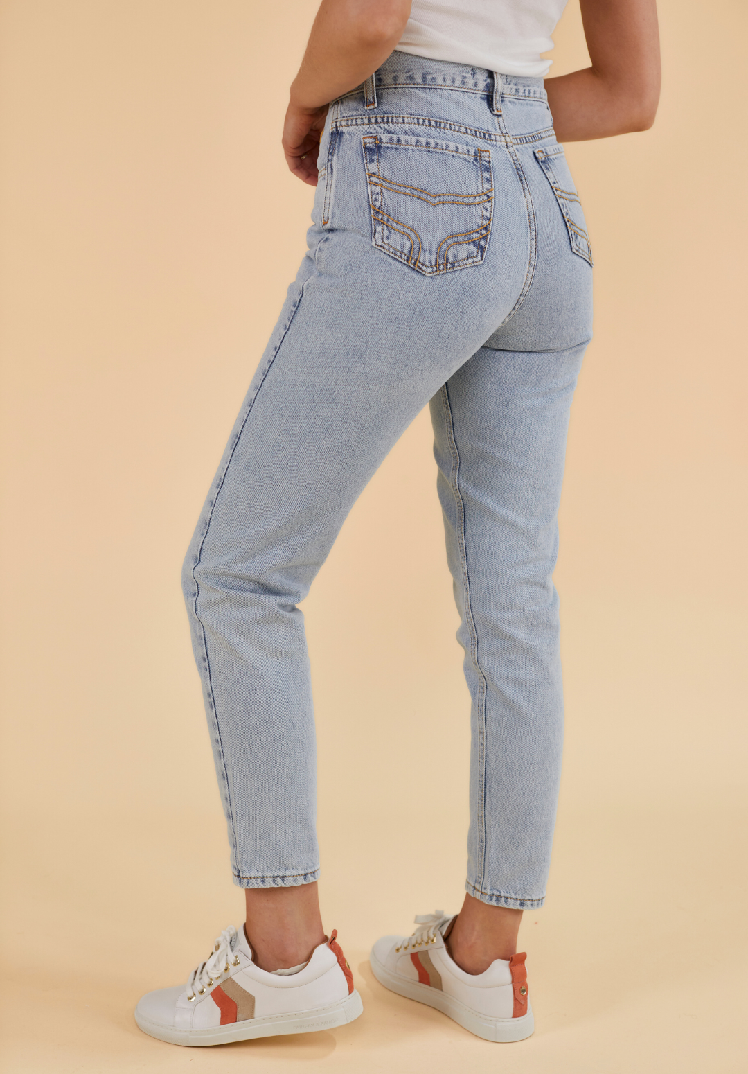 Signature Women's Denim Mom Jeans - Light Blue