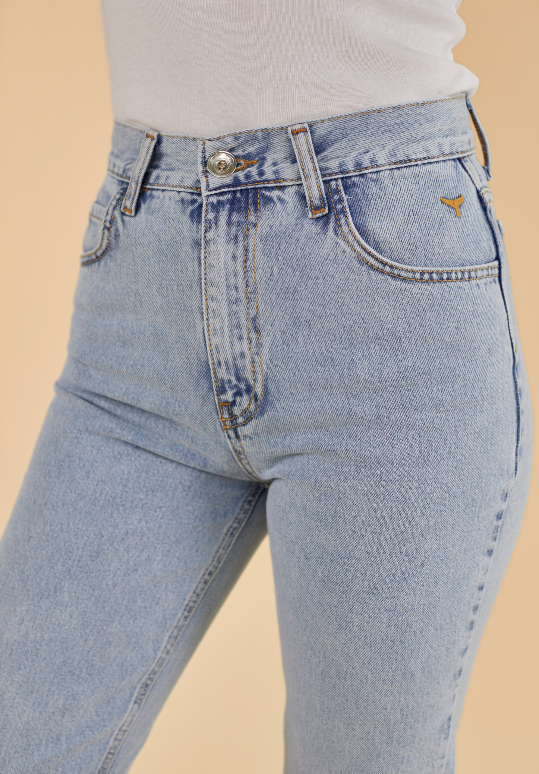 Signature Women's Denim Mom Jeans - Light Blue